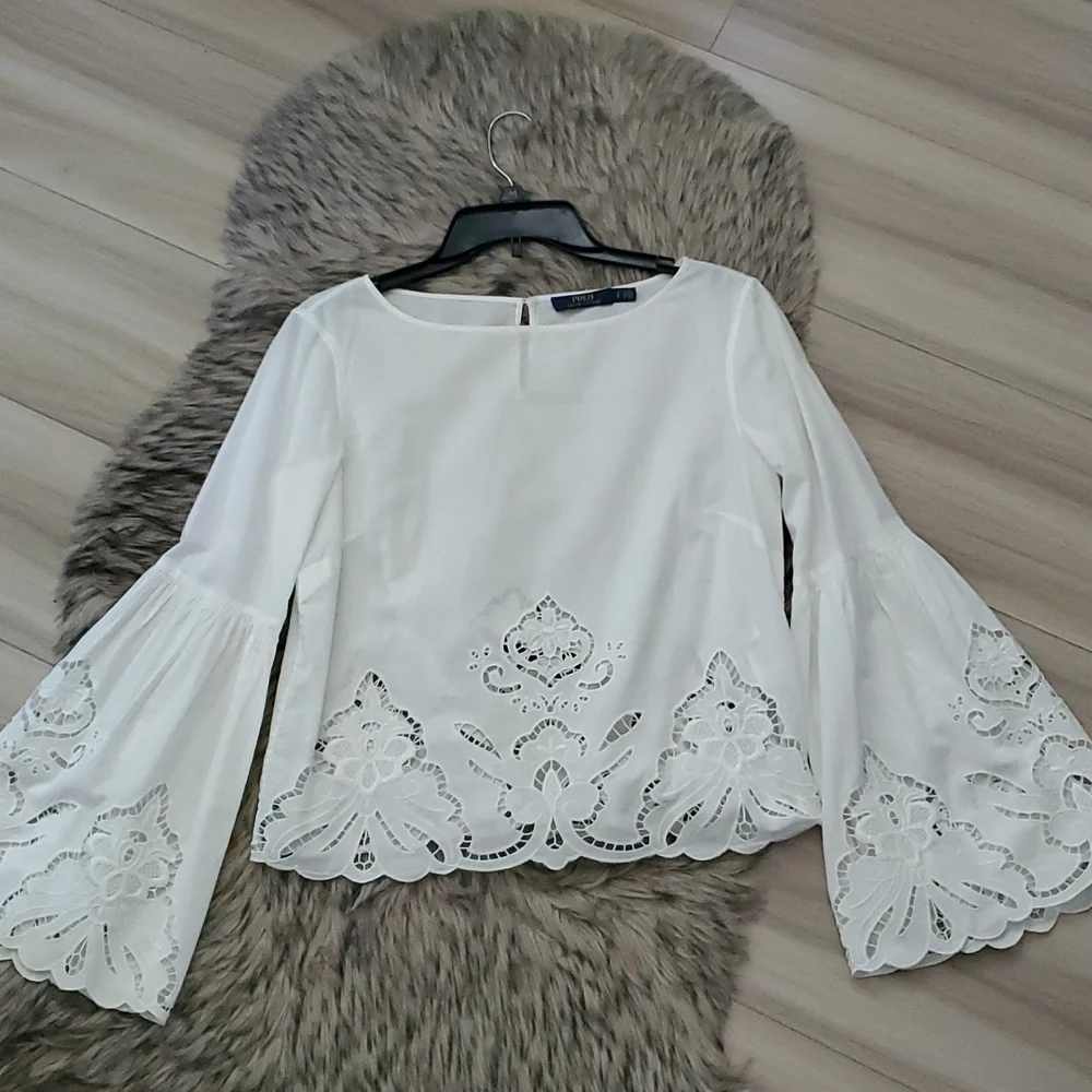 🌟 Ralph Lauren Eyelit bell sleeve poplin Top - Picture 2 of 5